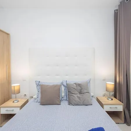 Piso Playa Canteras شقة