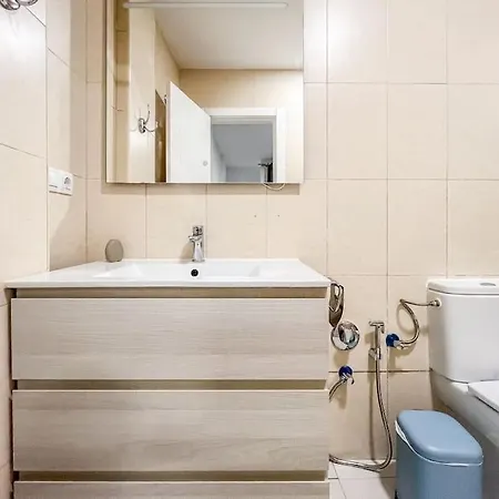 Piso Playa Canteras Apartment *